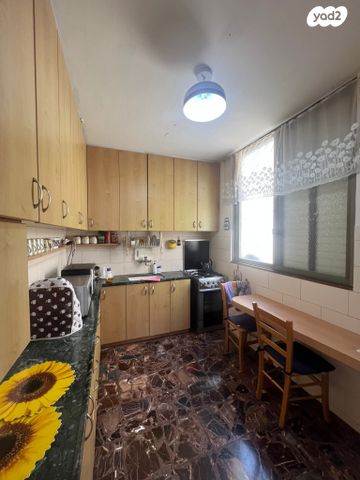 דירה, ליאון בלום, מרכז, קרית עבודה, חולון