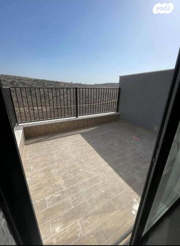 דירה, בית אריה / עופרים