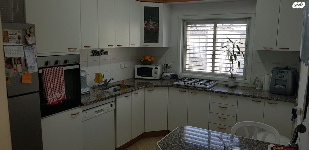 דירה, אחד העם 11, מרכז, הרצליה