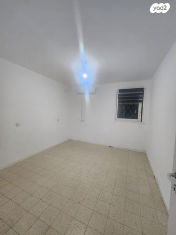 דירה, שבזי, משכנות, רמלה