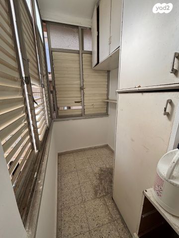 דירה, אלוף שמחוני 4, הפועל המזרחי ג', שיכון ג', בני ברק