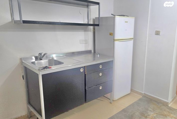 יחידת דיור, גבעת אוויה, יהוד מונוסון