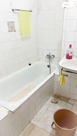 דירה, יצחק שדה 6, אזור