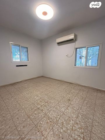 דירה, דרך אבא הלל 96, שכונת גפן, רמת גן