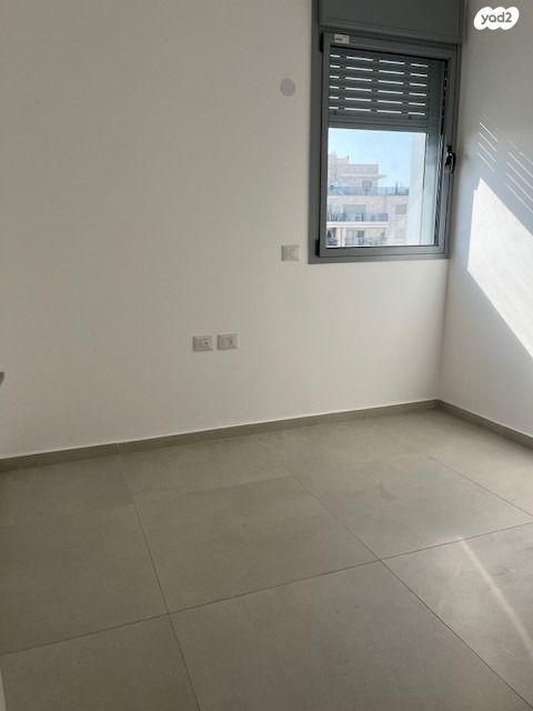 דירה, ש"י עגנון, שיכון רסקו, קרית אונו