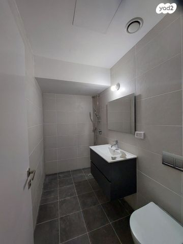 דירה, שדרות בן צבי, נחלאות, שערי חסד, ירושלים