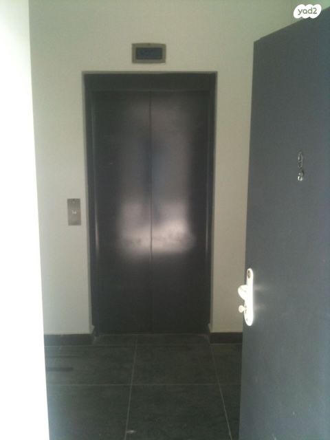 משרדים, דרך קיבוץ גלויות 23, גבעת הרצל, אזור המלאכה יפו, תל אביב יפו