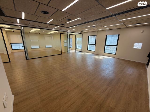 משרדים, רמת גן