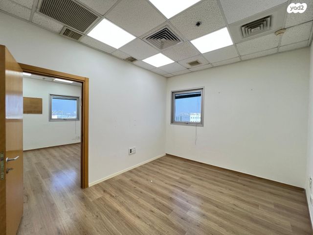 משרדים, גרניט 2, פארקטק פתח תקווה / אזור תעשייה קרית אריה, פתח תקווה