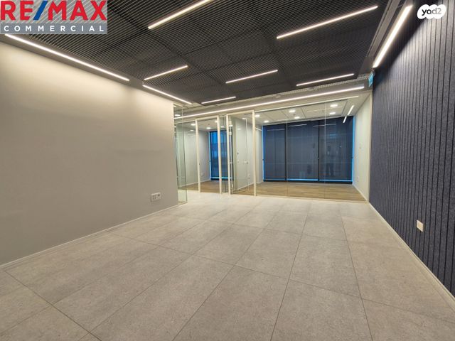 משרדים, החרש, הוד השרון