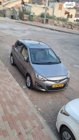 מודעת רכב יונדאי i20