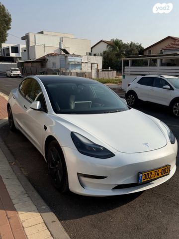 מודעת רכב טסלה מודל 3