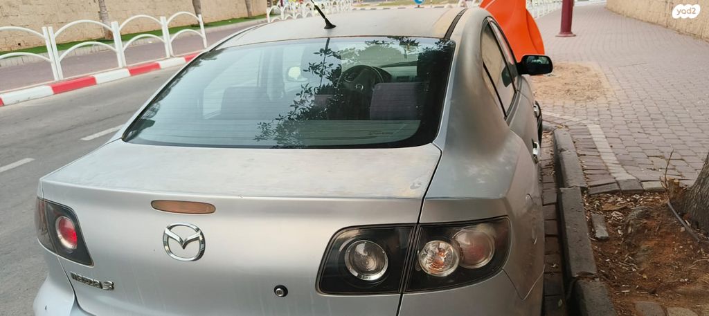 מאזדה 3