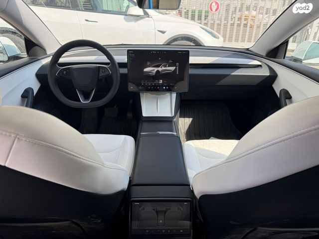 טסלה מודל 3