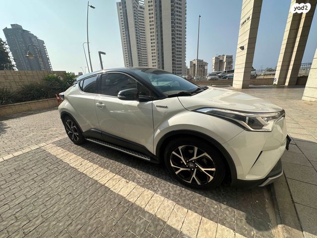 טויוטה C-HR