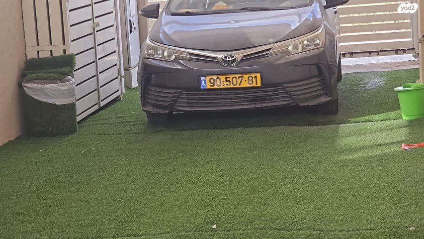 מודעת רכב טויוטה קורולה