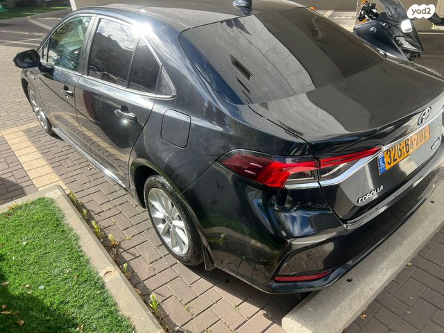 טויוטה קורולה