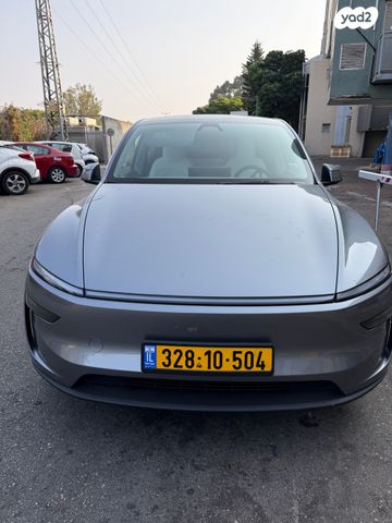 מודעת רכב טסלה מודל Y