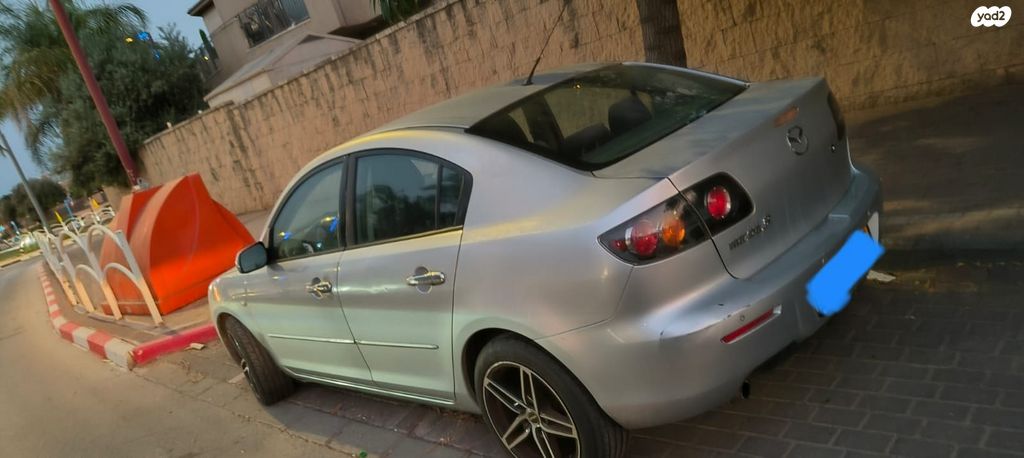 מאזדה 3
