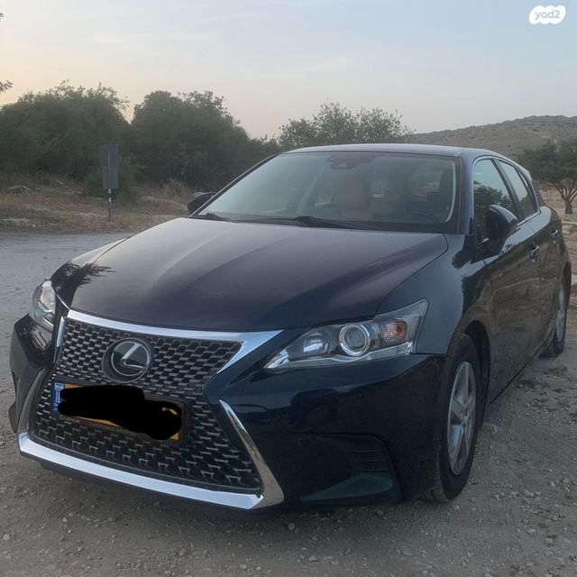 מודעת רכב לקסוס CT