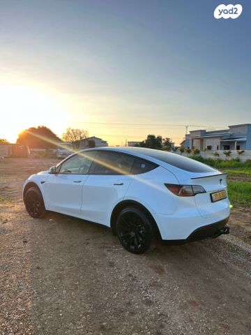 מודעת רכב טסלה מודל Y