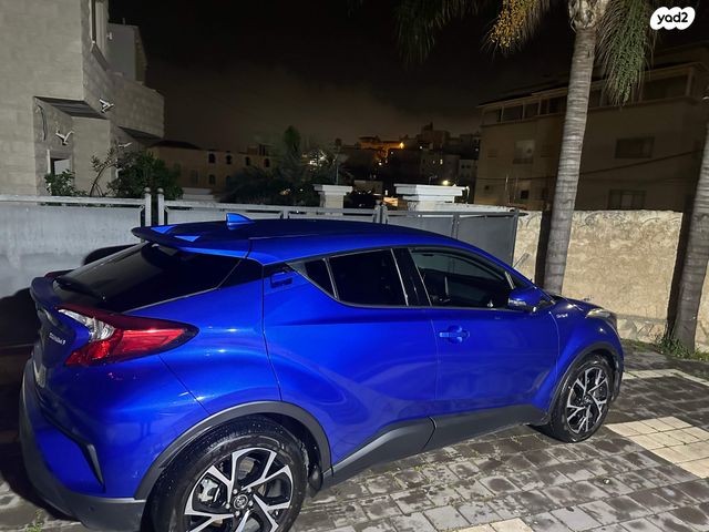 טויוטה C-HR