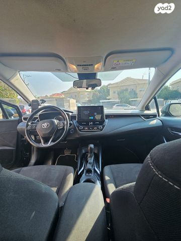 טויוטה קורולה