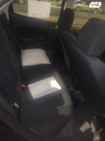 מודעת רכב מאזדה 2