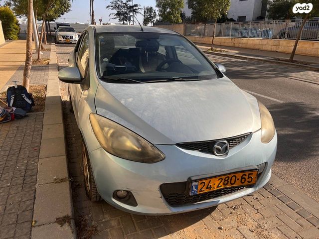 מודעת רכב מאזדה 2