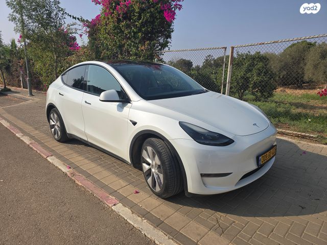 מודעת רכב טסלה מודל Y