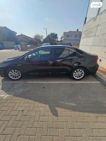 טויוטה קורולה