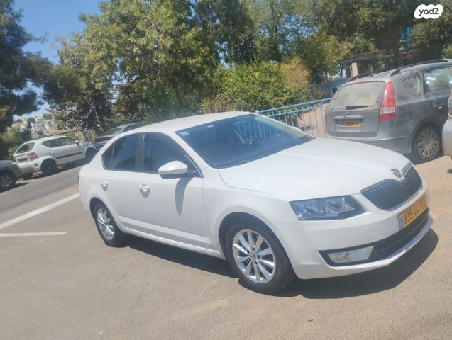 סקודה אוקטביה