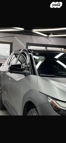 מודעת רכב טויוטה bZ4X