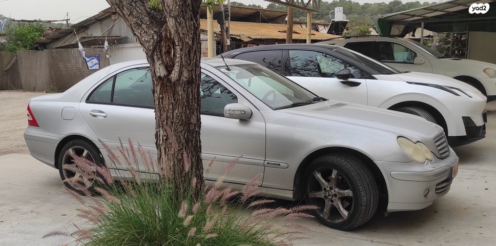 מודעת רכב מרצדס-בנץ C-class