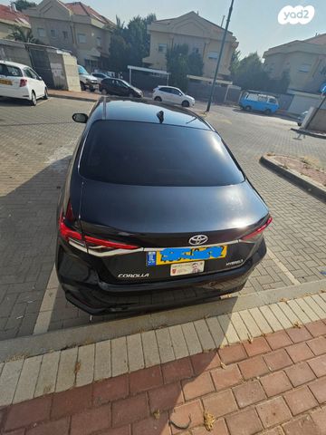 טויוטה קורולה