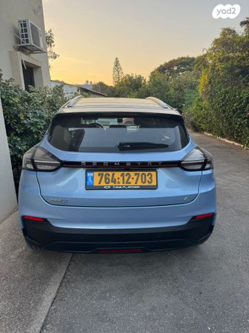 מודעת רכב ג׳ילי Geometry C