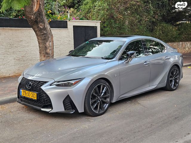 מודעת רכב לקסוס IS