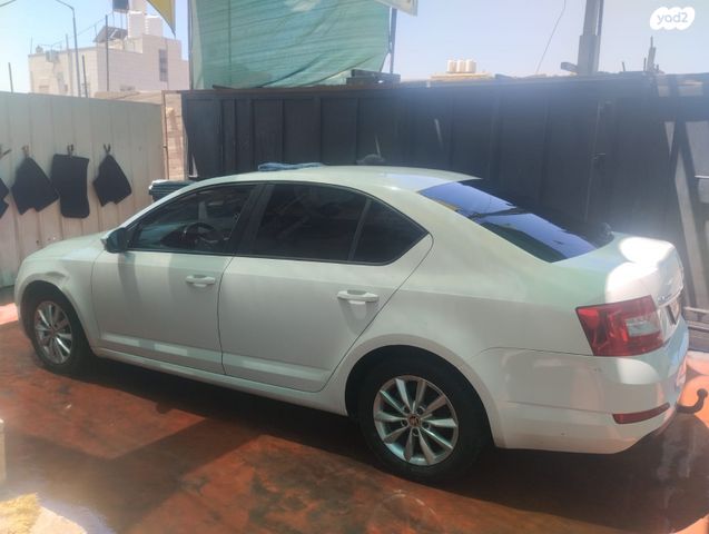 סקודה אוקטביה