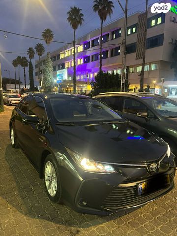 טויוטה קורולה