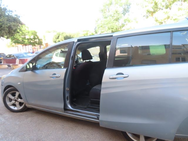 מודעת רכב מאזדה 5