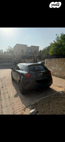 אלפא רומיאו מיטו