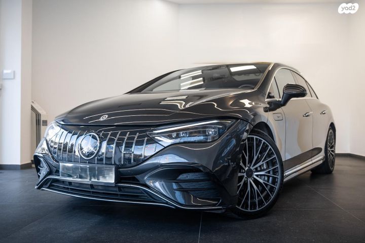 מודעת רכב מרצדס-בנץ EQE