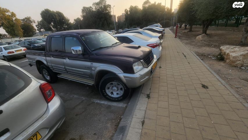 מיצובישי טרייטון / L200