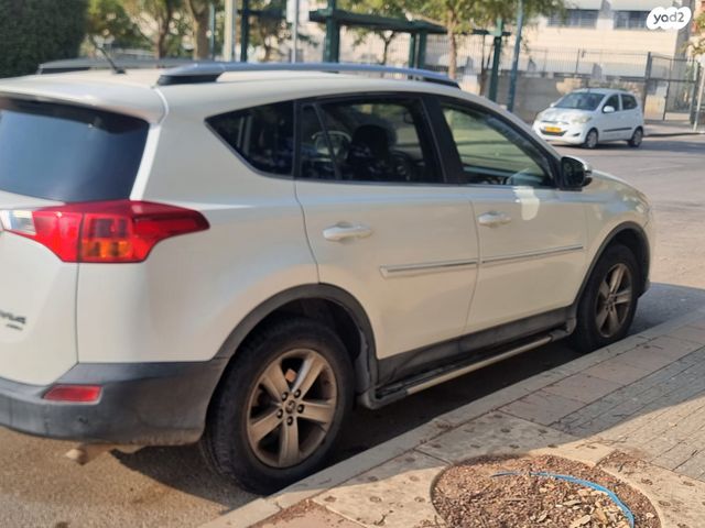 מודעת רכב טויוטה RAV4