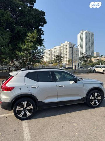 וולוו XC40