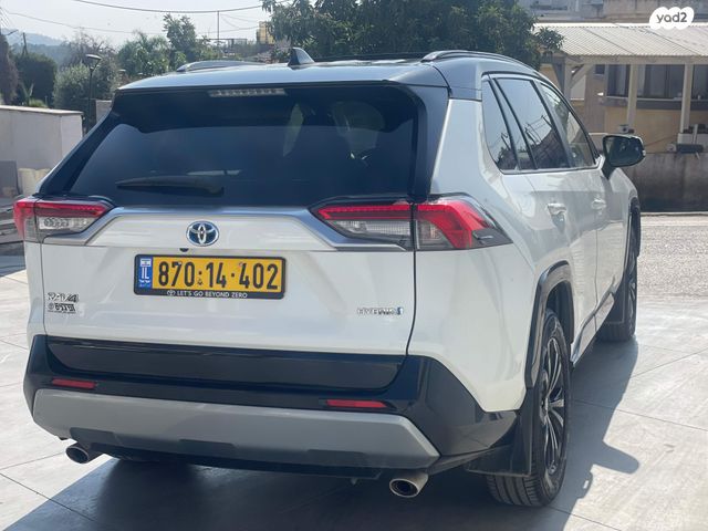 טויוטה RAV4