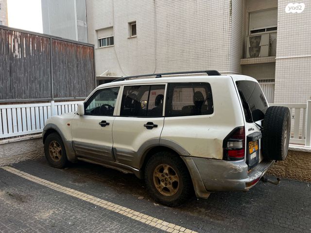 מודעת רכב מיצובישי פג'רו