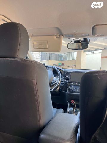 מיצובישי אאוטלנדר