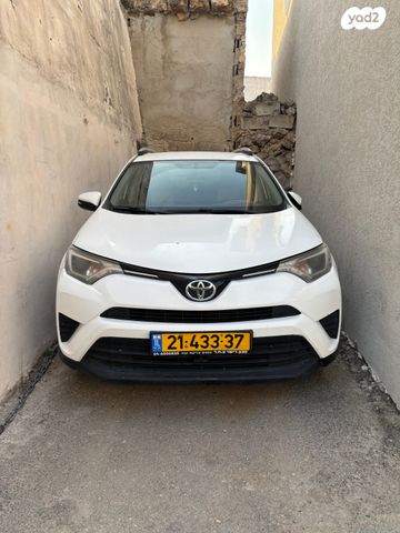 טויוטה RAV4