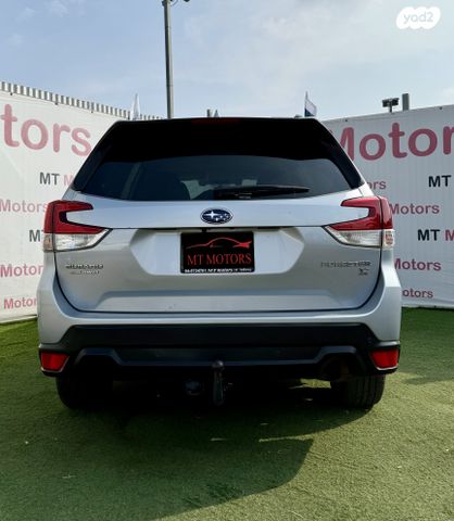 סובארו פורסטר